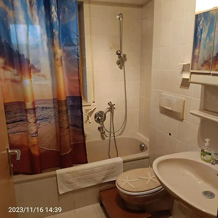 Allgaeu Vibes - Fusslaeufige Erreichbarkeit Vom Bahnhof, Echte Flatrate Fuer Internet Festnetz, Mit Aussicht, Wettergeschuetzter Balkon Oberstaufen Exterior photo
