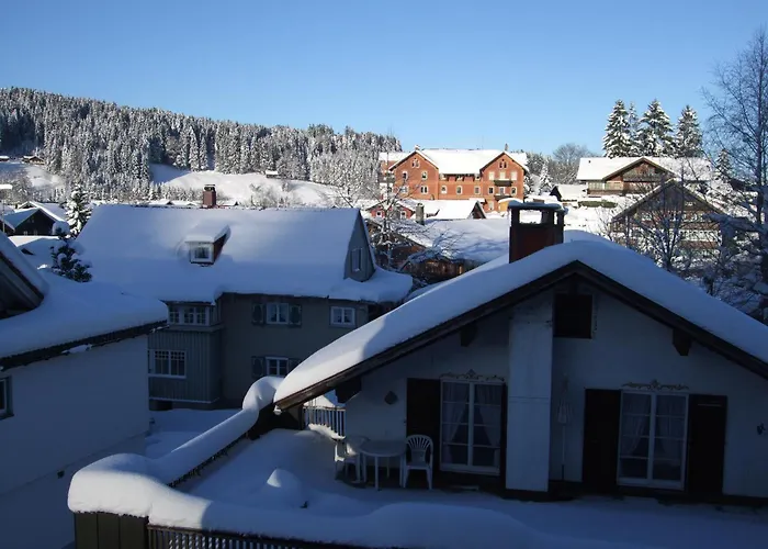 Allgaeu Vibes - Fusslaeufige Erreichbarkeit Vom Bahnhof, Echte Flatrate Fuer Internet Festnetz, Mit Aussicht, Wettergeschuetzter Balkon